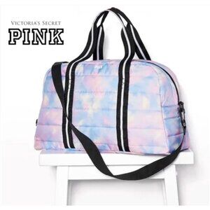 Victoria’s Secret PINK Limited Edition Rainbow Cloud Quilted Duffle Bag – Pink
